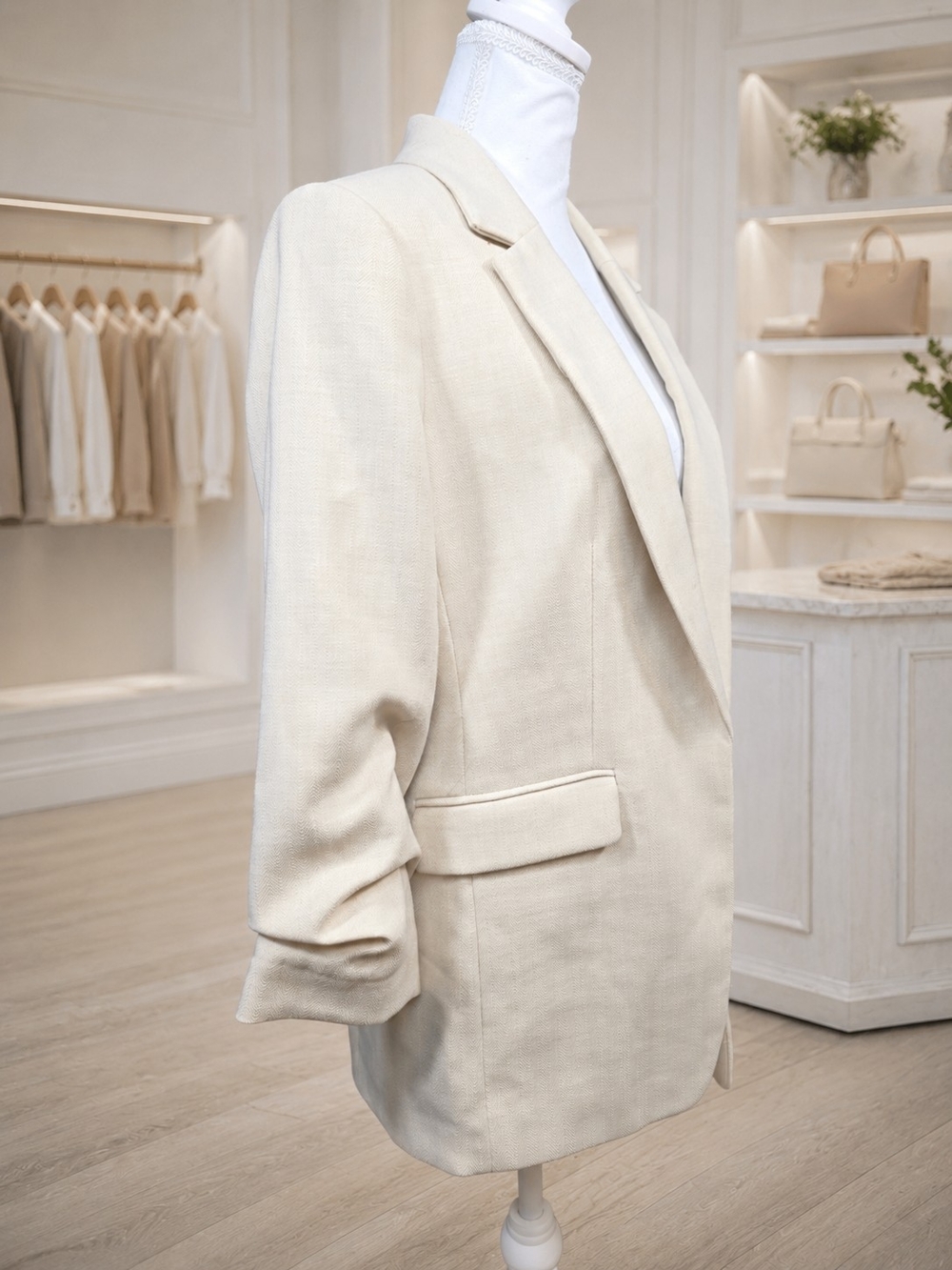 Elegant H&M ivory/cream blazer with a subtle herringbone texture and a polished - Picture 3 of 7